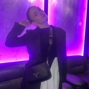 Meet your Posher, Eva